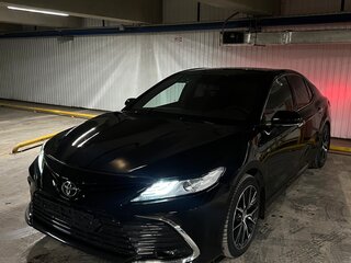 2020 Toyota Camry VIII (XV70), чёрный, 2070000 рублей, вид 2