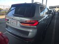 2025 BMW X7 40i I (G07) Рестайлинг, серый - вид 4