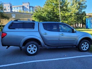 2014 Mitsubishi L200 IV Рестайлинг, серый, 2800000 рублей, вид 3