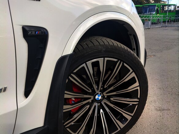 2013 BMW X5 50i III (F15), белый, 3490000 рублей - вид 11