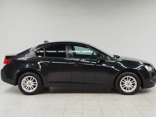 2012 Chevrolet Cruze I, чёрный, 758000 рублей, вид 4