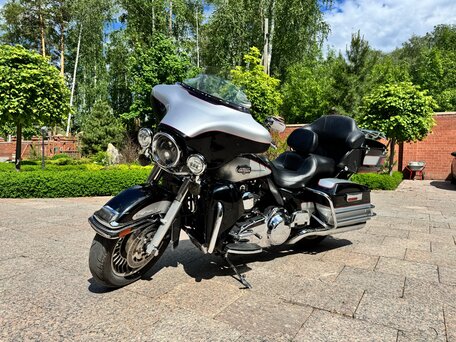 2010 Harley-Davidson Electra Glide, чёрный, 900000 рублей, вид 1