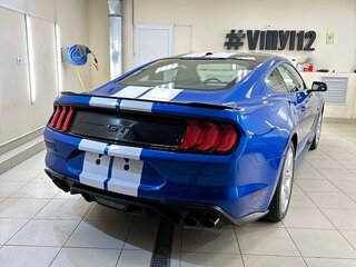 2018 Ford Mustang VI Рестайлинг, голубой, 4000000 рублей, вид 4