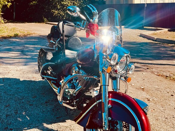 2018 Indian Chief Vintage, красный, 2300000 рублей