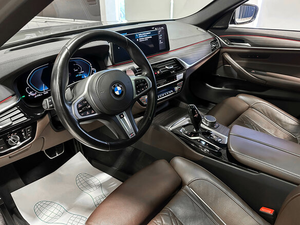 2020 BMW 5 серии 530e VII (G30/G31/G38) Рестайлинг, серый, 4690000 рублей - вид 16