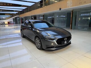 2023 Mazda 3 Axela IV (BP), серебристый, 1430000 рублей, вид 3