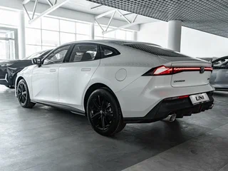 2024 Changan UNI-V I, белый, 3329900 рублей, вид 3