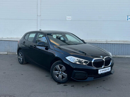 2020 BMW 1 серии 118d III (F40), чёрный, 2249000 рублей, вид 3