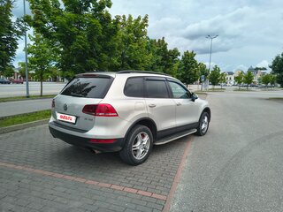 2011 Volkswagen Touareg II, серебристый, 1900000 рублей, вид 5