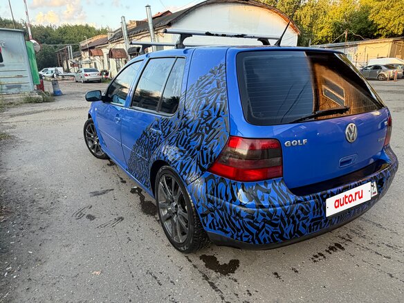 2000 Volkswagen Golf IV, синий, 270000 рублей