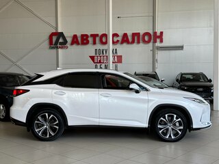 2020 Lexus RX 300 IV Рестайлинг, белый, 4795000 рублей, вид 4