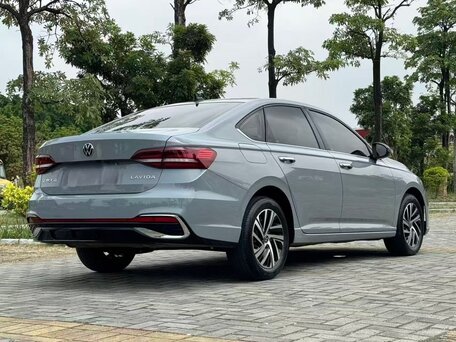 2023 Volkswagen Lavida III Рестайлинг, серый, 1590000 рублей, вид 4