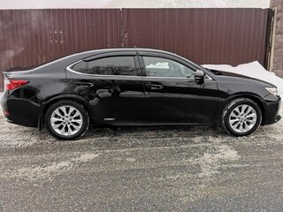 2013 Lexus ES 300h VI, чёрный, 2100000 рублей, вид 3