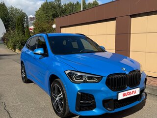 2020 BMW X1 20i xDrive II (F48) Рестайлинг, синий, 4000000 рублей, вид 2