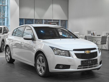 2012 Chevrolet Cruze I, белый, 699000 рублей, вид 1
