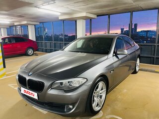 2012 BMW 5 серии 530d xDrive VI (F10/F11/F07), серый, 2200000 рублей, вид 3