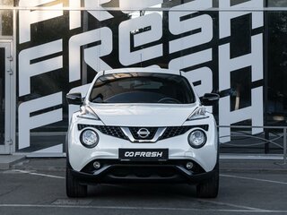 2017 Nissan Juke I Рестайлинг, белый, 1664000 рублей, вид 3