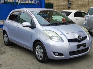 2008 Toyota Vitz II (XP90), серый, 599000 рублей, вид 1