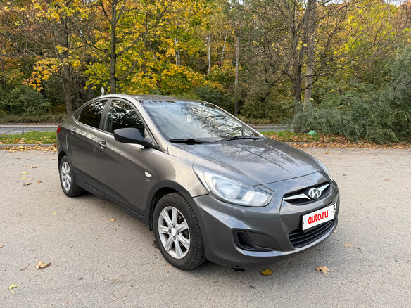 2011 Hyundai Solaris I, серый, 595000 рублей