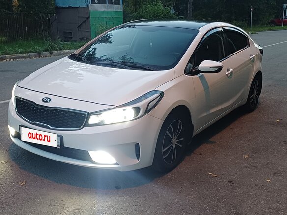2019 Kia Cerato III Рестайлинг (Classic), белый, 1550000 рублей - вид 2