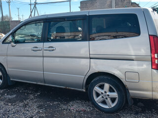 2003 Nissan Serena II (C24), серый, 625000 рублей, вид 4