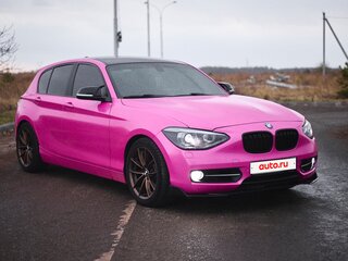 2012 BMW 1 серии 118i II (F20/F21), розовый, 1280000 рублей, вид 2