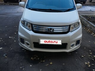 2011 Honda Freed I Рестайлинг, белый, 1094000 рублей, вид 2