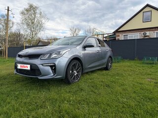2020 Kia Rio IV, серый, 1500000 рублей, вид 1