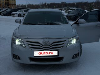 2010 Toyota Camry VI (XV40) Рестайлинг, серебристый, 1250000 рублей, вид 2