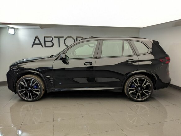 2025 BMW X5 40i IV (G05/G18) Рестайлинг, чёрный, 14990000 рублей - вид 4