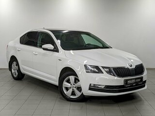 2019 Skoda Octavia III (A7) Рестайлинг, белый, 1790000 рублей, вид 3