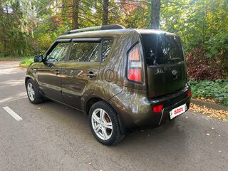 2011 Kia Soul I, коричневый, 660000 рублей, вид 3