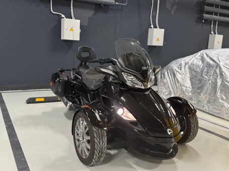 2014 BRP Can-Am Spyder, чёрный, 1200000 рублей, вид 4