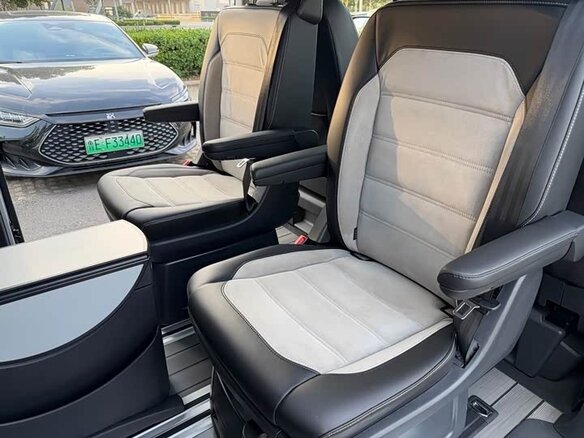2018 Volkswagen Multivan T6, белый, 6775000 рублей - вид 15