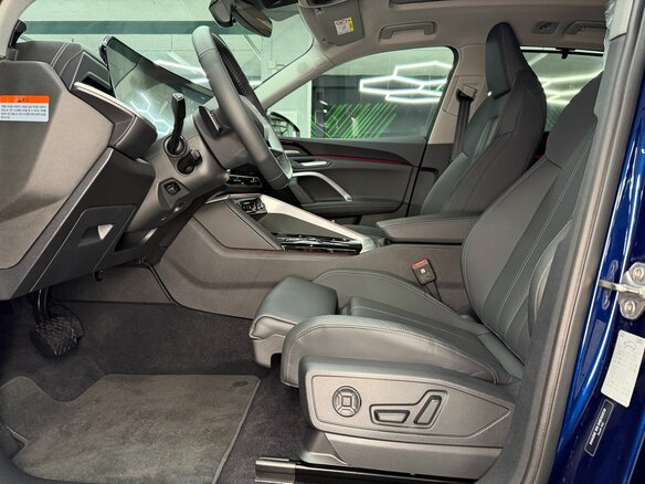 2025 Audi Q5 45 TFSI III (GU), синий, 9600000 рублей - вид 12