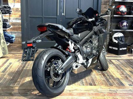 2024 Honda CBR 650R, чёрный, 1260000 рублей, вид 3