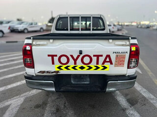 2023 Toyota Hilux VIII Рестайлинг 2, белый, 3200006 рублей, вид 5