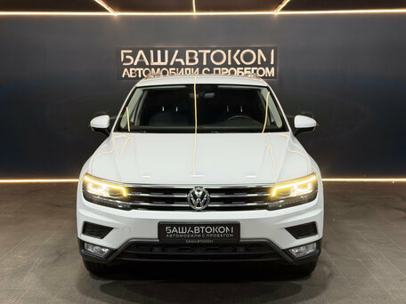 2017 Volkswagen Tiguan II, белый, 2495000 рублей, вид 2