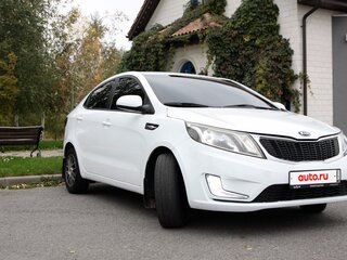 2014 Kia Rio III, белый, 800000 рублей, вид 4