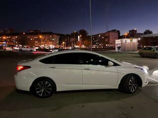 2016 Hyundai i40 I Рестайлинг, белый, 1350000 рублей, вид 2