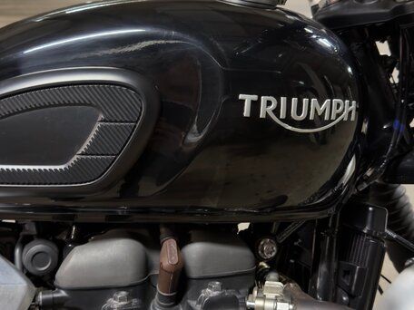 2020 Triumph Speed Twin, чёрный, 1100000 рублей, вид 5