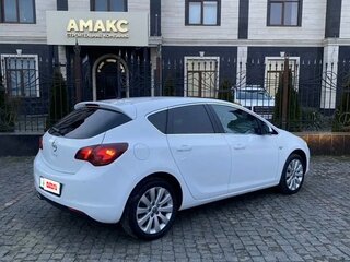 2011 Opel Astra J, белый, 820000 рублей, вид 3