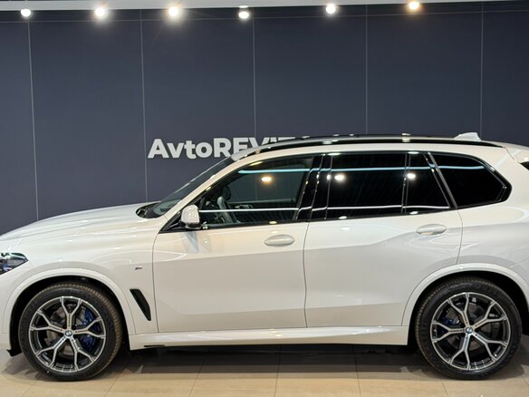2025 BMW X5 30d IV (G05/G18), белый - вид 8