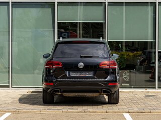 2014 Volkswagen Touareg II, чёрный, 1965000 рублей, вид 5