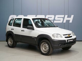 2018 Chevrolet Niva I Рестайлинг, белый, 884000 рублей, вид 1
