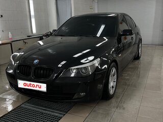 2004 BMW 5 серии 525i V (E60/E61), чёрный, 790000 рублей, вид 3