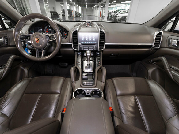 2017 Porsche Cayenne Diesel II Рестайлинг (958), белый, 4100000 рублей - вид 7