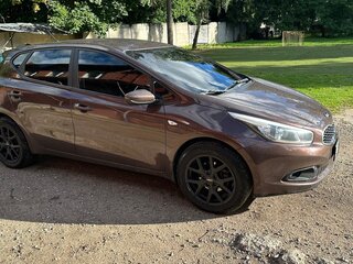 2012 Kia Ceed II, коричневый, 950000 рублей, вид 5