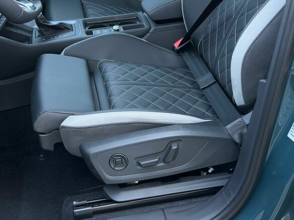 2026 Audi Q3 35 TFSI II (F3), зелёный, 3955000 рублей - вид 26