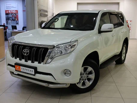 2015 Toyota Land Cruiser Prado 150 Series Рестайлинг 1, белый, 2350000 рублей, вид 1